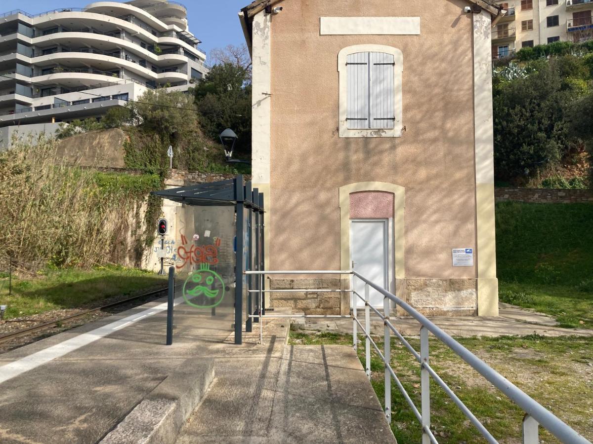 Mountain View & Sea View Location Chambre Individual 1 Sur 3 Chambres Dispo Avec Climes Mais Salle De Bain Et Salon En Commune Bastia  Exterior foto